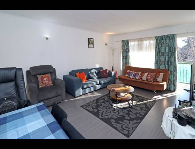 2 BEDROOM APARTMENT FOR SALE IN ROBINDALE